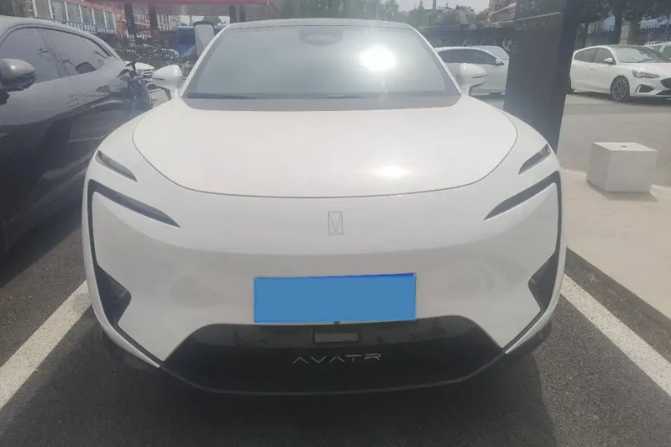 2025 Avatr 11 1.5T 156HP L4 REEV,autocango,china used car exporter,china ev exporter,chinese used car exporter,chinese used ev exporter