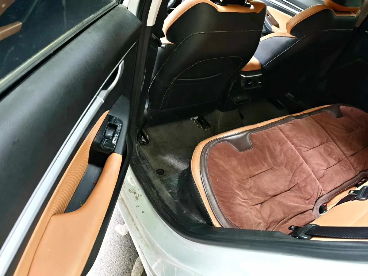 2023 Geely Emgrand 1.5L 127HP L4 CVT,autocango,china used car exporter,china ev exporter,chinese used car exporter,chinese used ev exporter