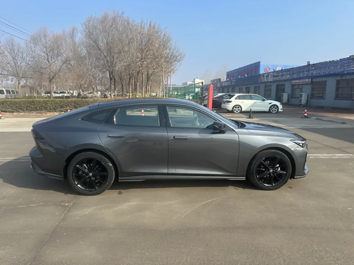 2023 ChangAn UNI-V 1.5T 188HP L4 7DCT,autocango,china used car exporter,china ev exporter,chinese used car exporter,chinese used ev exporter