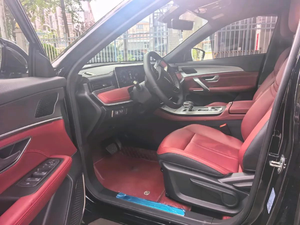 2025 Fulwin FulwinT8 1.5T 156HP L4 1DHT PHEV 18.67KWH,autocango,china used car exporter,china ev exporter,chinese used car exporter,chinese used ev exporter