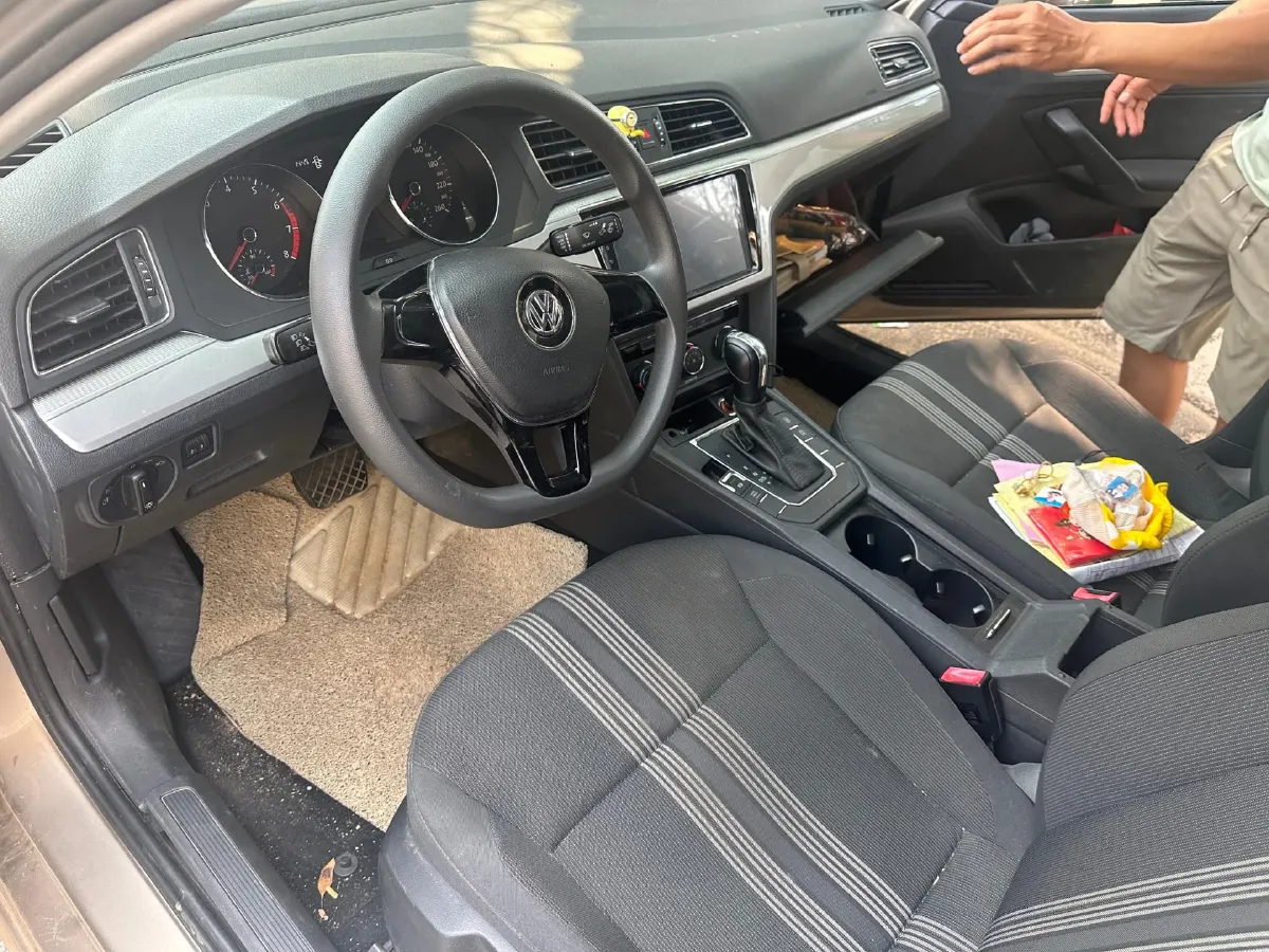 2017 Volkswagen Lamando 1.4T 131HP L4 7DCT,autocango,china used car exporter,china ev exporter,chinese used car exporter,chinese used ev exporter