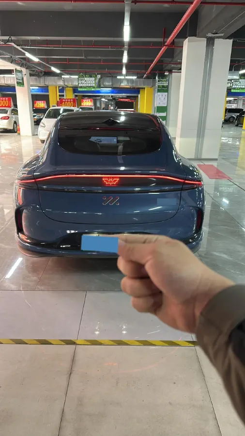 2024 IM L6 BEV 75KWH,autocango,china used car exporter,china ev exporter,chinese used car exporter,chinese used ev exporter