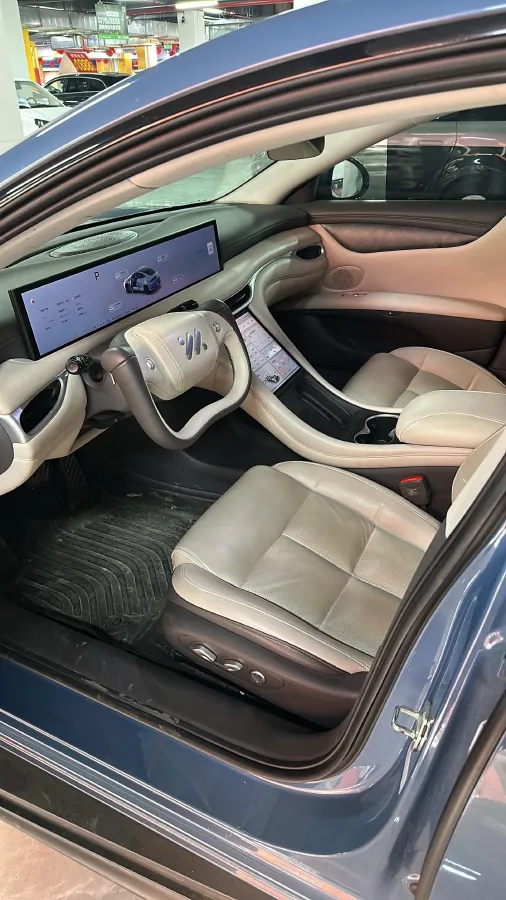 2024 IM L6 BEV 75KWH,autocango,china used car exporter,china ev exporter,chinese used car exporter,chinese used ev exporter