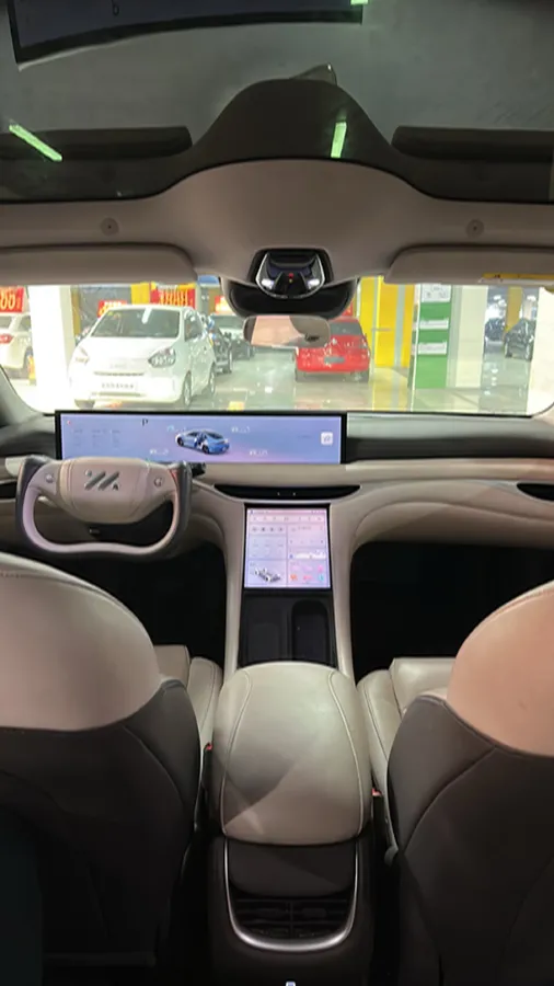 2024 IM L6 BEV 75KWH,autocango,china used car exporter,china ev exporter,chinese used car exporter,chinese used ev exporter