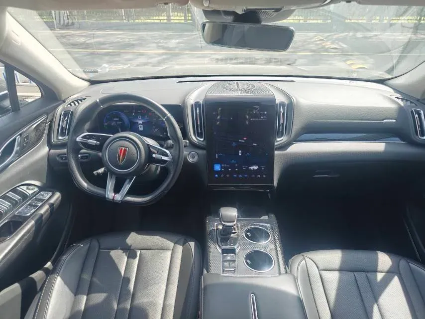 2024 HongQi HS3 1.5T 169HP L4 1DHT PHEV 18.4KWH,autocango,china used car exporter,china ev exporter,chinese used car exporter,chinese used ev exporter