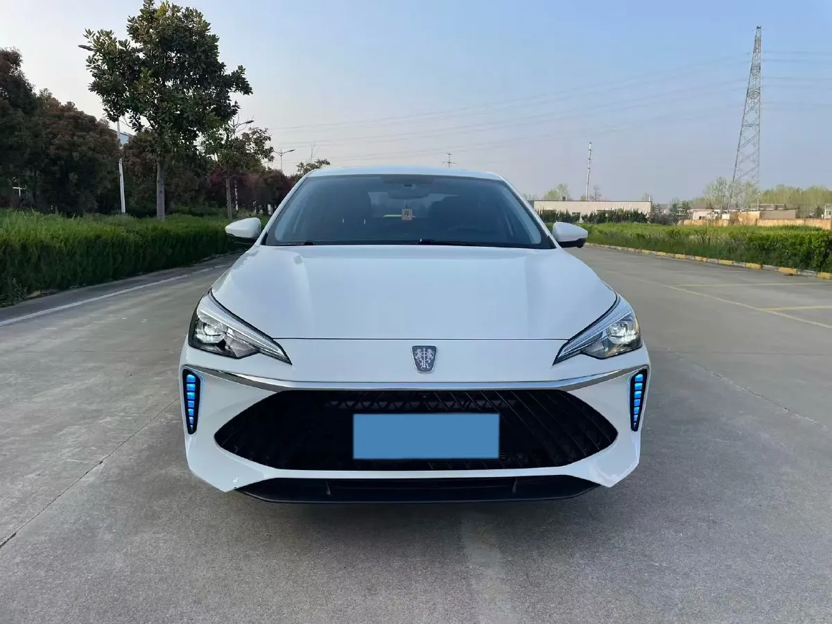 2023 Roewe i5 1.5L 129HP L4 CVT,autocango,china used car exporter,china ev exporter,chinese used car exporter,chinese used ev exporter