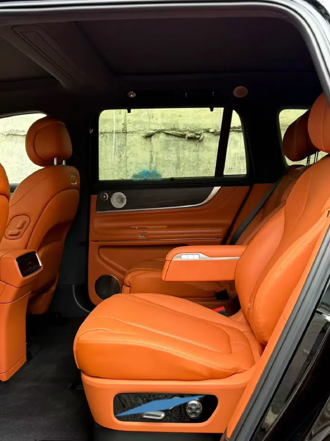 2024 AITO AITO M9 1.5T 152HP L4 REEV 42KWH,autocango,china used car exporter,china ev exporter,chinese used car exporter,chinese used ev exporter