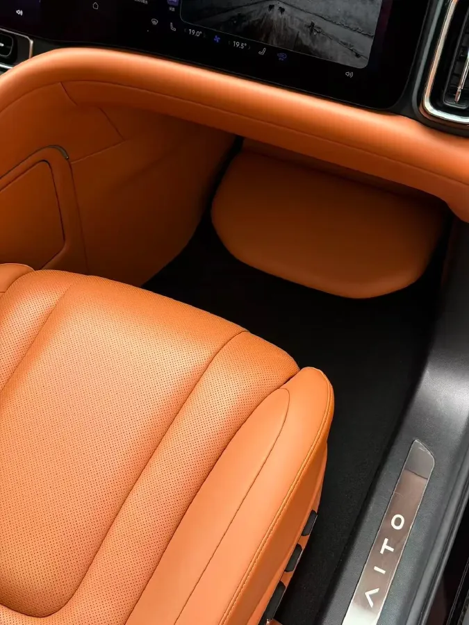 2024 AITO AITO M9 1.5T 152HP L4 REEV 42KWH,autocango,china used car exporter,china ev exporter,chinese used car exporter,chinese used ev exporter