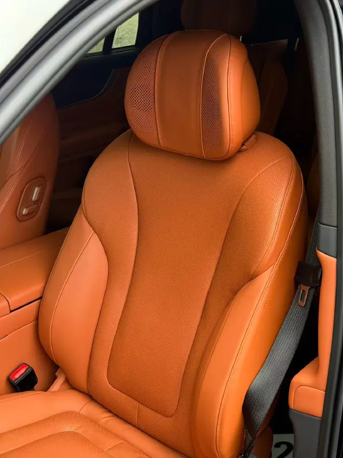 2024 AITO AITO M9 1.5T 152HP L4 REEV 42KWH,autocango,china used car exporter,china ev exporter,chinese used car exporter,chinese used ev exporter