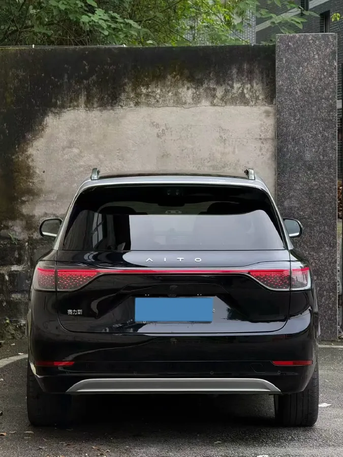 2024 AITO AITO M9 1.5T 152HP L4 REEV 42KWH,autocango,china used car exporter,china ev exporter,chinese used car exporter,chinese used ev exporter