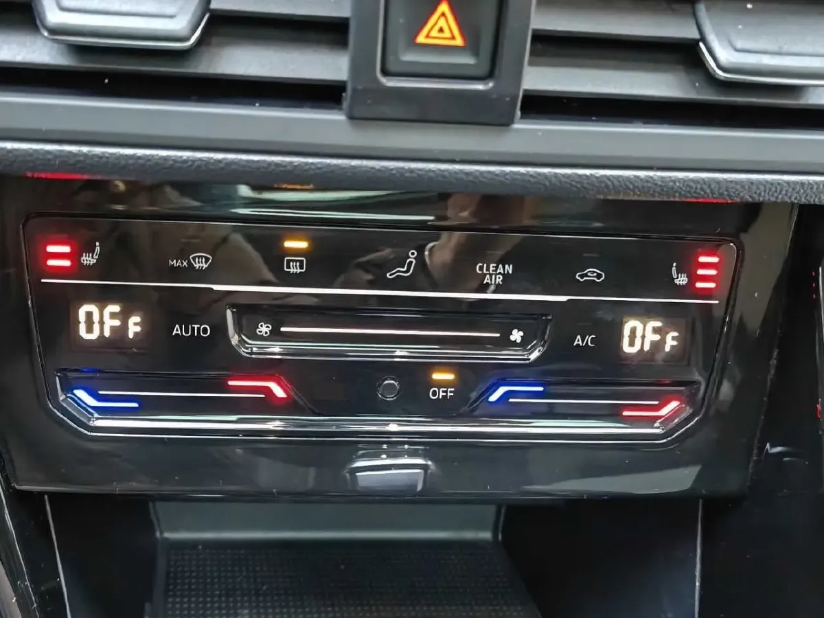 2020 Volkswagen Tayron X 2.0T 186HP L4 7DCT,autocango,china used car exporter,china ev exporter,chinese used car exporter,chinese used ev exporter