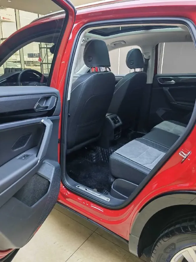 2020 Volkswagen Tayron X 2.0T 186HP L4 7DCT,autocango,china used car exporter,china ev exporter,chinese used car exporter,chinese used ev exporter