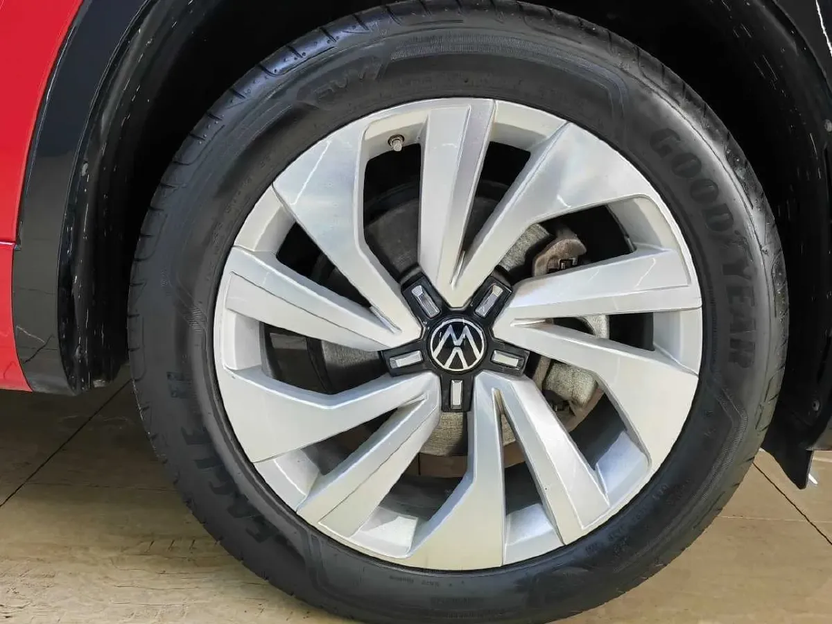 2020 Volkswagen Tayron X 2.0T 186HP L4 7DCT,autocango,china used car exporter,china ev exporter,chinese used car exporter,chinese used ev exporter