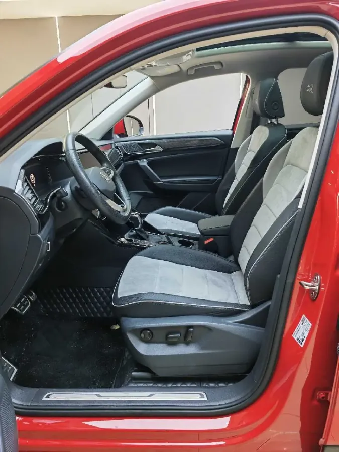 2020 Volkswagen Tayron X 2.0T 186HP L4 7DCT,autocango,china used car exporter,china ev exporter,chinese used car exporter,chinese used ev exporter