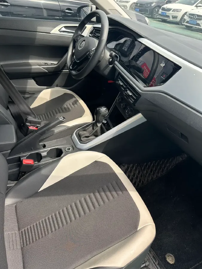 2021 Haval H6 1.5T 169HP L4 7DCT,autocango,china used car exporter,china ev exporter,chinese used car exporter,chinese used ev exporter