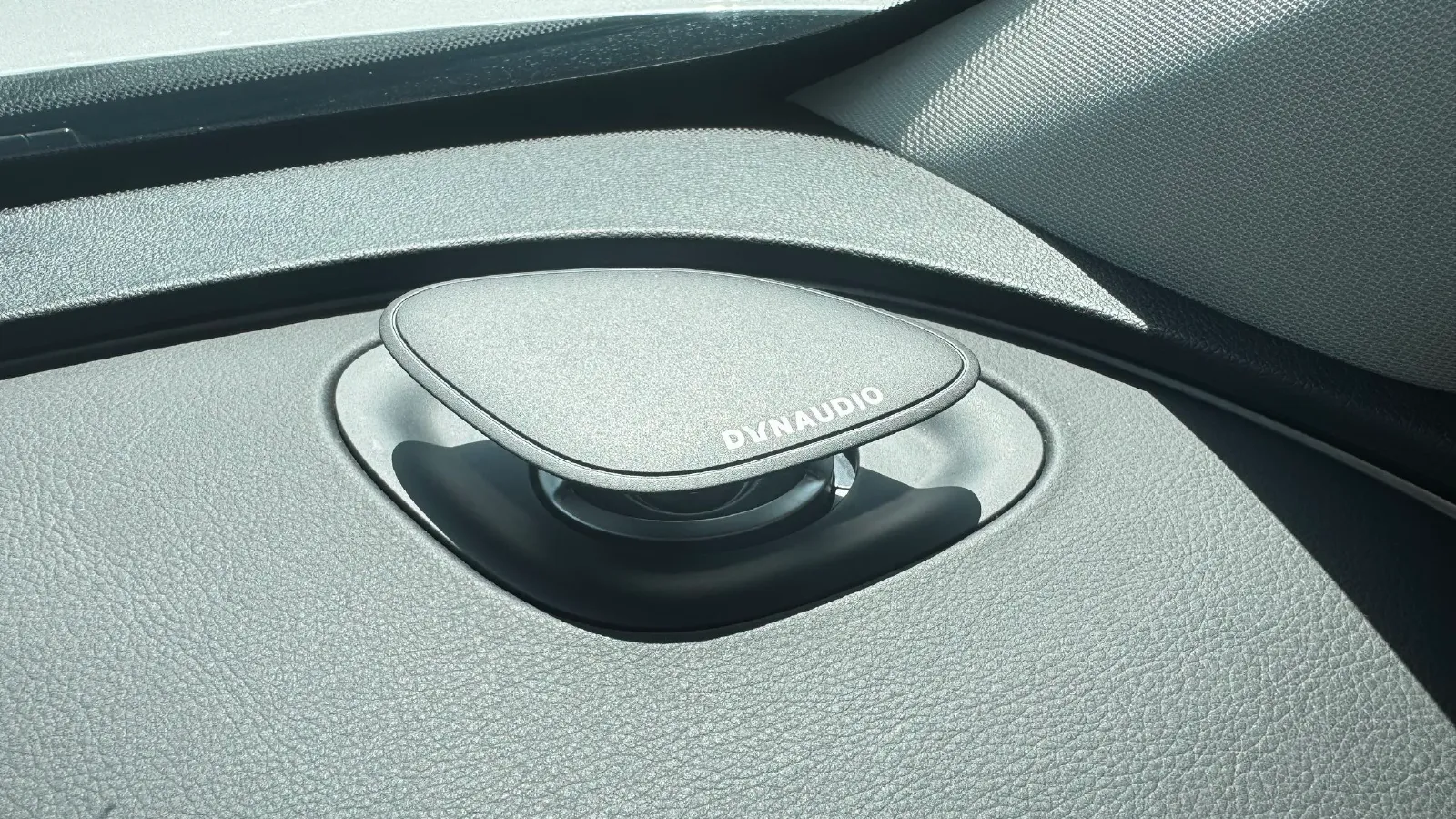 2022 Xpeng G9 BEV 78.2KWH,autocango,china used car exporter,china ev exporter,chinese used car exporter,chinese used ev exporter