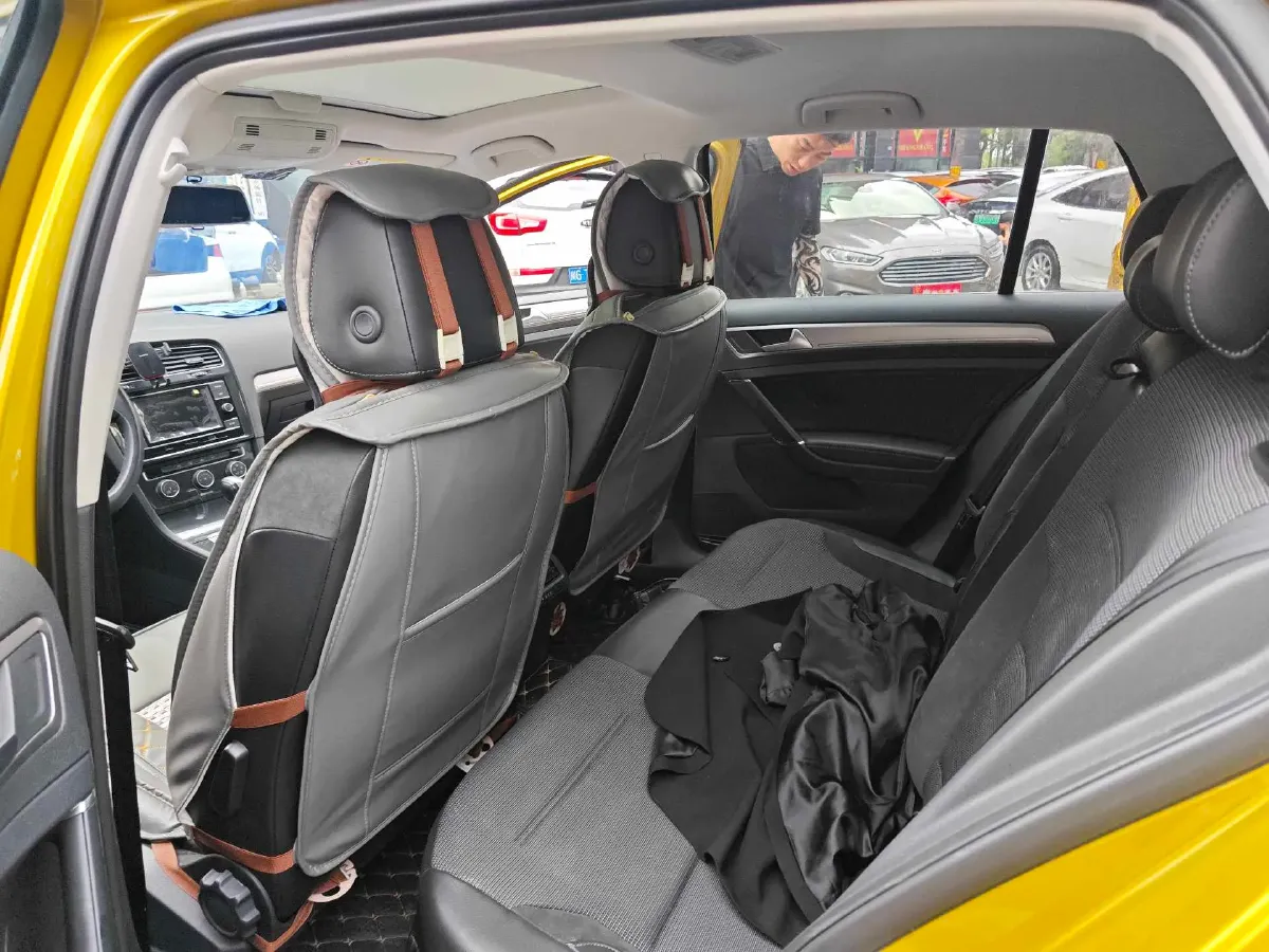 2018 Volkswagen Golf 1.6L 110HP L4 6AT,autocango,china used car exporter,china ev exporter,chinese used car exporter,chinese used ev exporter