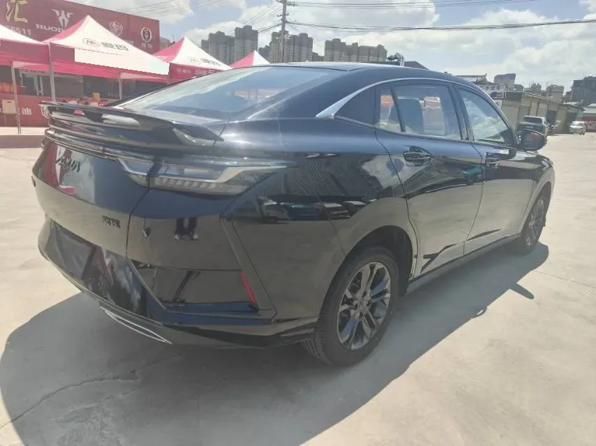 2024 DongFeng Aeolus YiXuan 1.5L 125HP L4 6DCT,autocango,china used car exporter,china ev exporter,chinese used car exporter,chinese used ev exporter