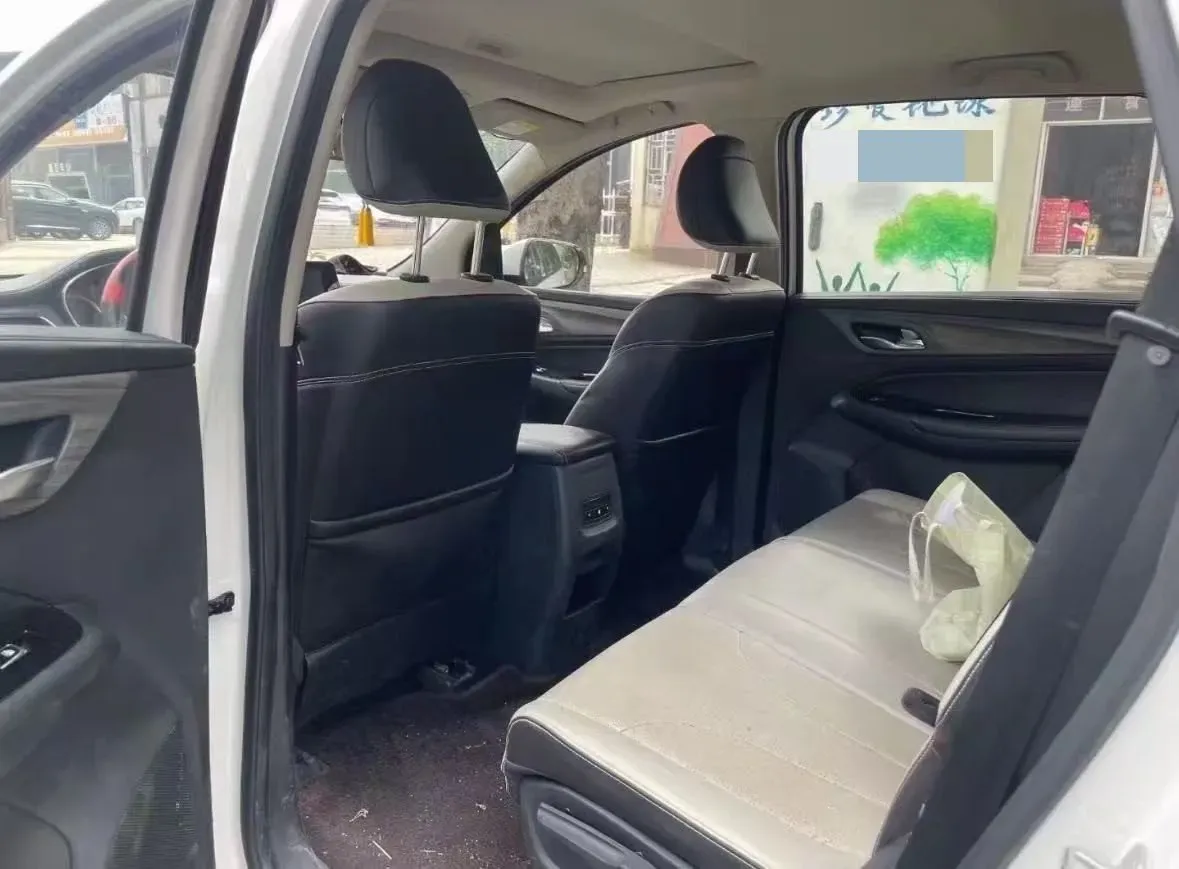 2019 BaoJun 730 1.5T 151HP L4 CVT,autocango,china used car exporter,china ev exporter,chinese used car exporter,chinese used ev exporter