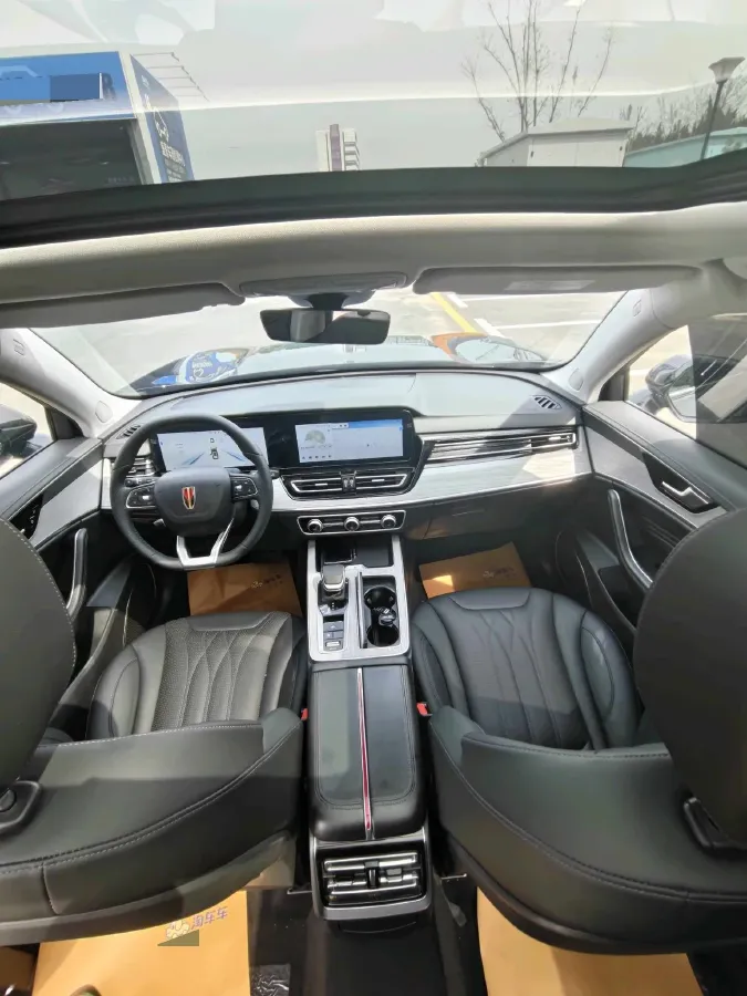 2025 HongQi HS5 2.0T 252HP L4 8AT,autocango,china used car exporter,china ev exporter,chinese used car exporter,chinese used ev exporter