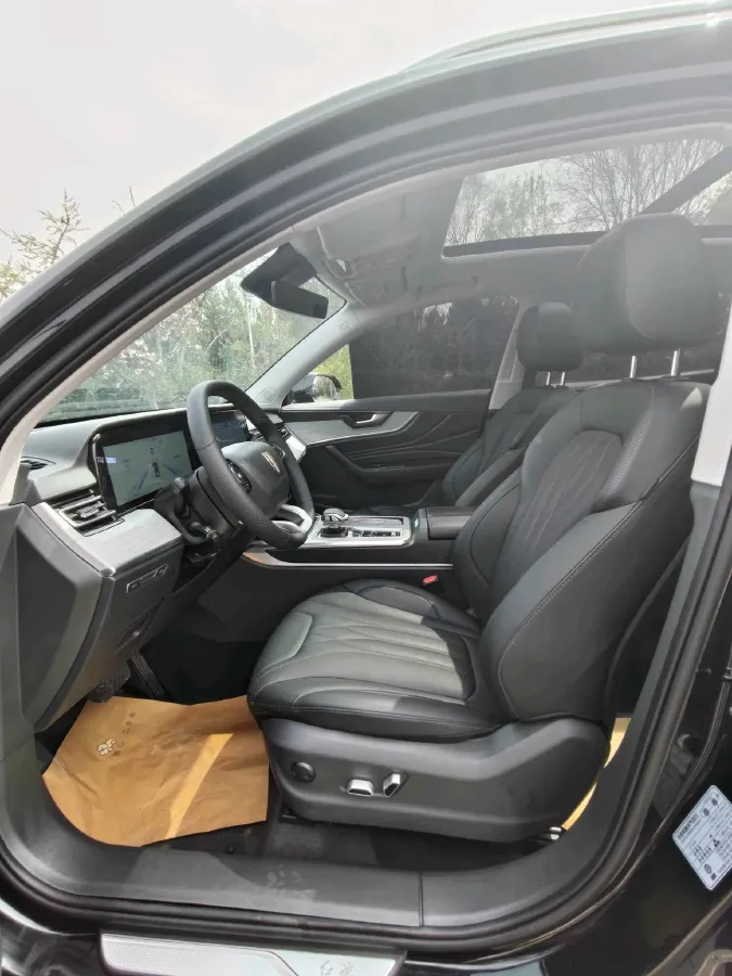 2025 HongQi HS5 2.0T 252HP L4 8AT,autocango,china used car exporter,china ev exporter,chinese used car exporter,chinese used ev exporter