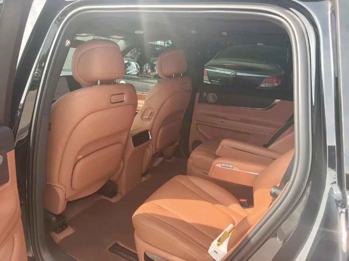 2024 AITO AITO M9 1.5T 152HP L4 REEV 42KWH,autocango,china used car exporter,china ev exporter,chinese used car exporter,chinese used ev exporter