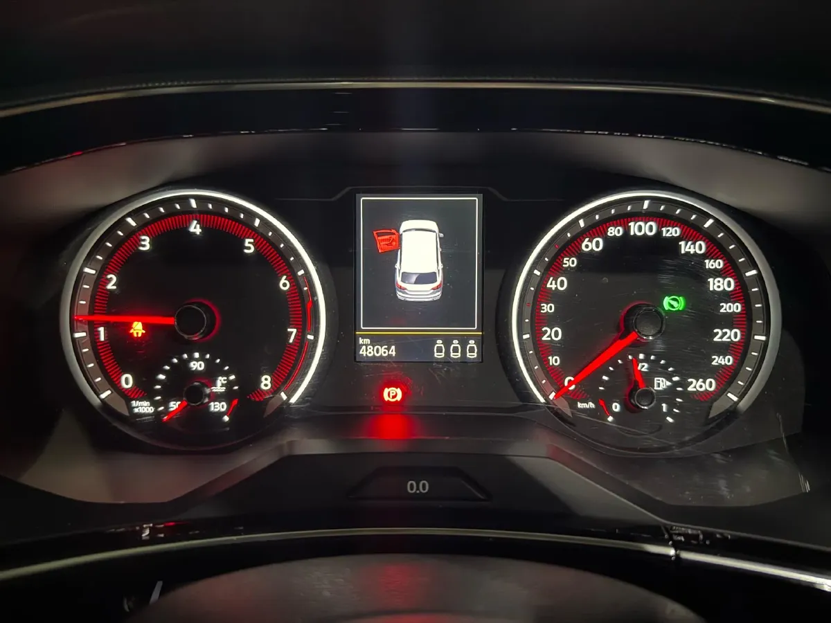 2019 Jeep Cherokee 2.0T 234HP L4 9AT,autocango,china used car exporter,china ev exporter,chinese used car exporter,chinese used ev exporter