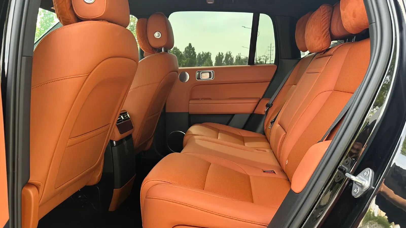 2024 Li L6 Range Extended 154HP L4 REEV 36.8KWH,autocango,china used car exporter,china ev exporter,chinese used car exporter,chinese used ev exporter