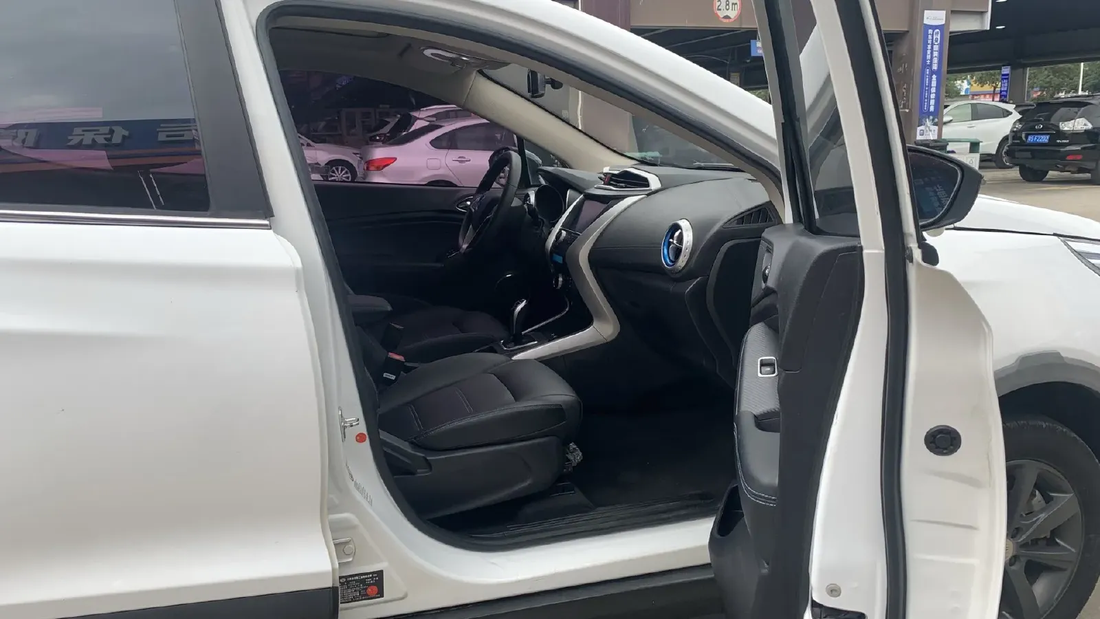 2018 BYD Yuan BEV 42KWH,autocango,china used car exporter,china ev exporter,chinese used car exporter,chinese used ev exporter