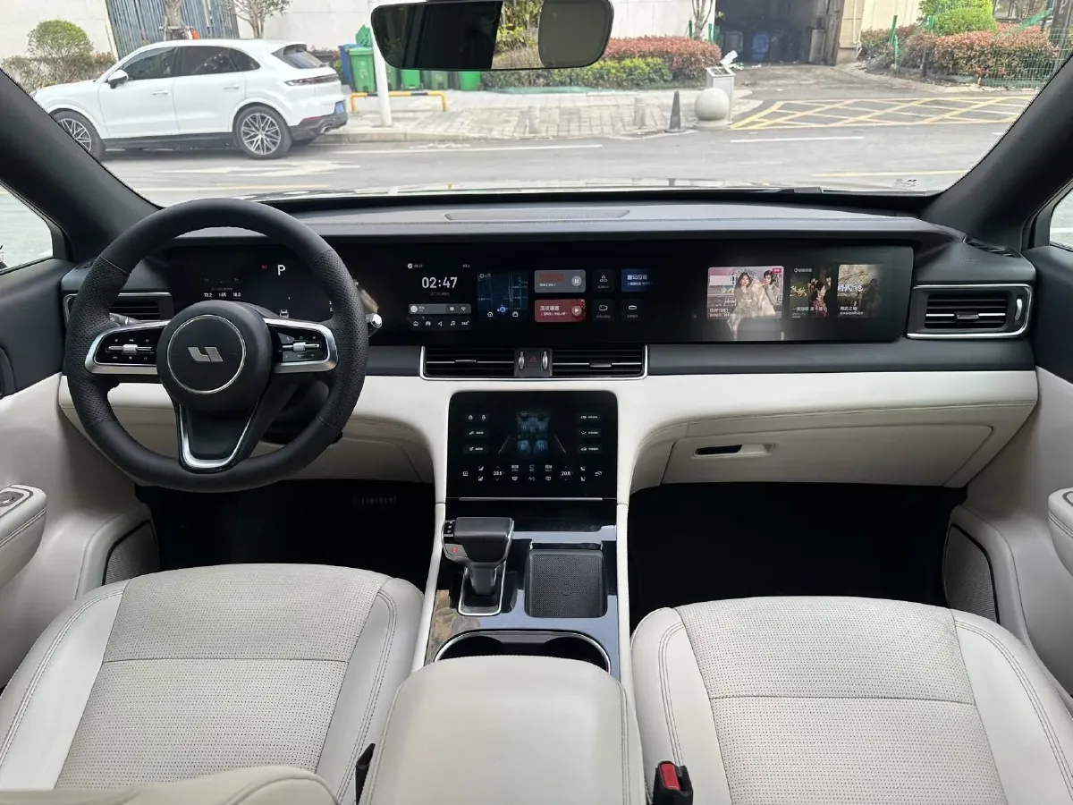 2021 Li ONE Range Extended 131HP REEV 40.5KWH,autocango,china used car exporter,china ev exporter,chinese used car exporter,chinese used ev exporter