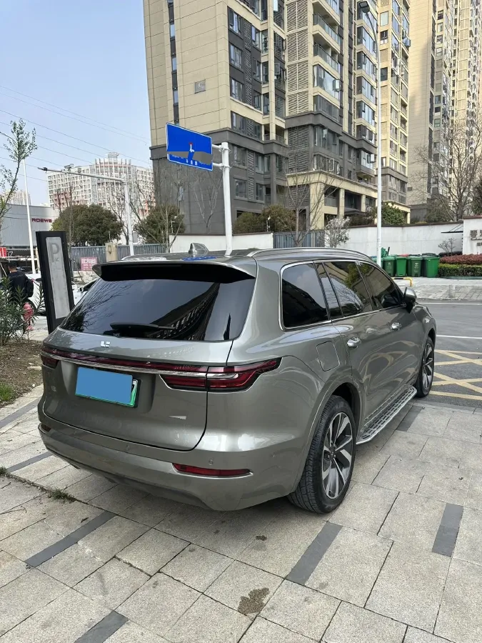2021 Li ONE Range Extended 131HP REEV 40.5KWH,autocango,china used car exporter,china ev exporter,chinese used car exporter,chinese used ev exporter