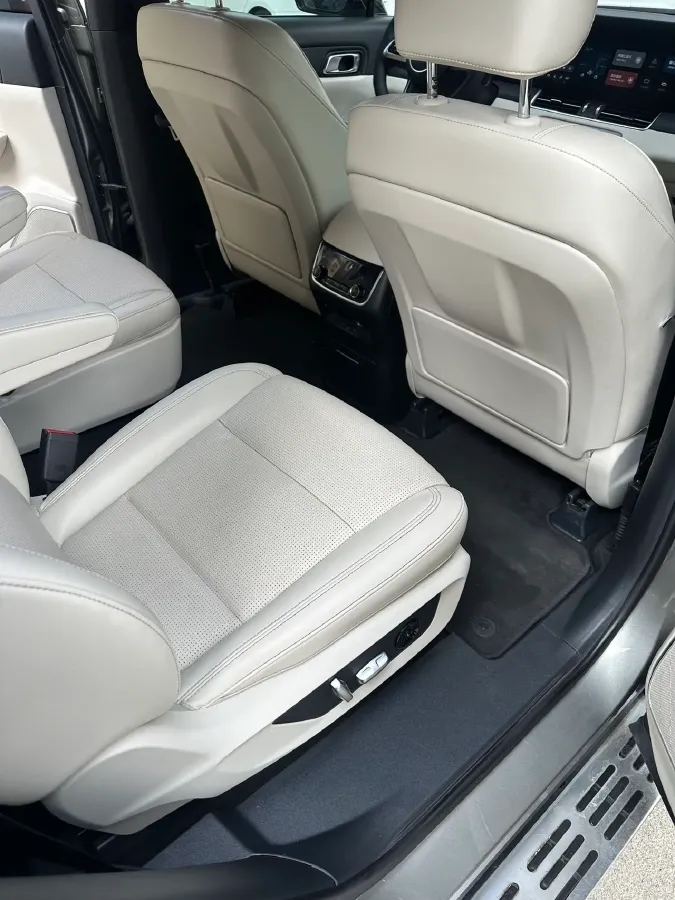 2021 Li ONE Range Extended 131HP REEV 40.5KWH,autocango,china used car exporter,china ev exporter,chinese used car exporter,chinese used ev exporter