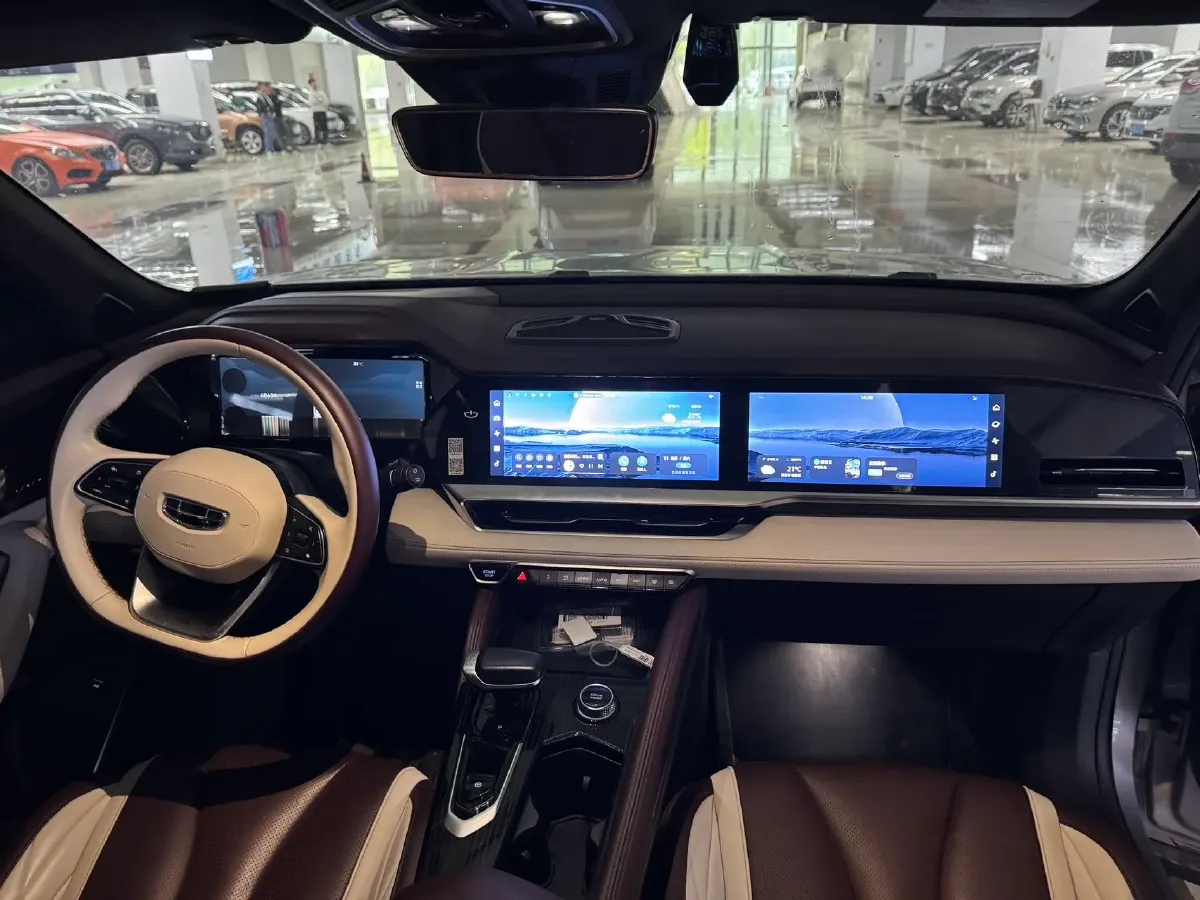 2021 Geely Monjaro 2.0T 218HP L4 7DCT,autocango,china used car exporter,china ev exporter,chinese used car exporter,chinese used ev exporter