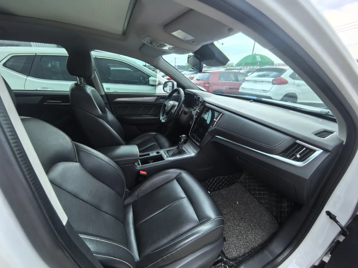 2016 Roewe RX5 2.0T 220HP L4 6DCT,autocango,china used car exporter,china ev exporter,chinese used car exporter,chinese used ev exporter