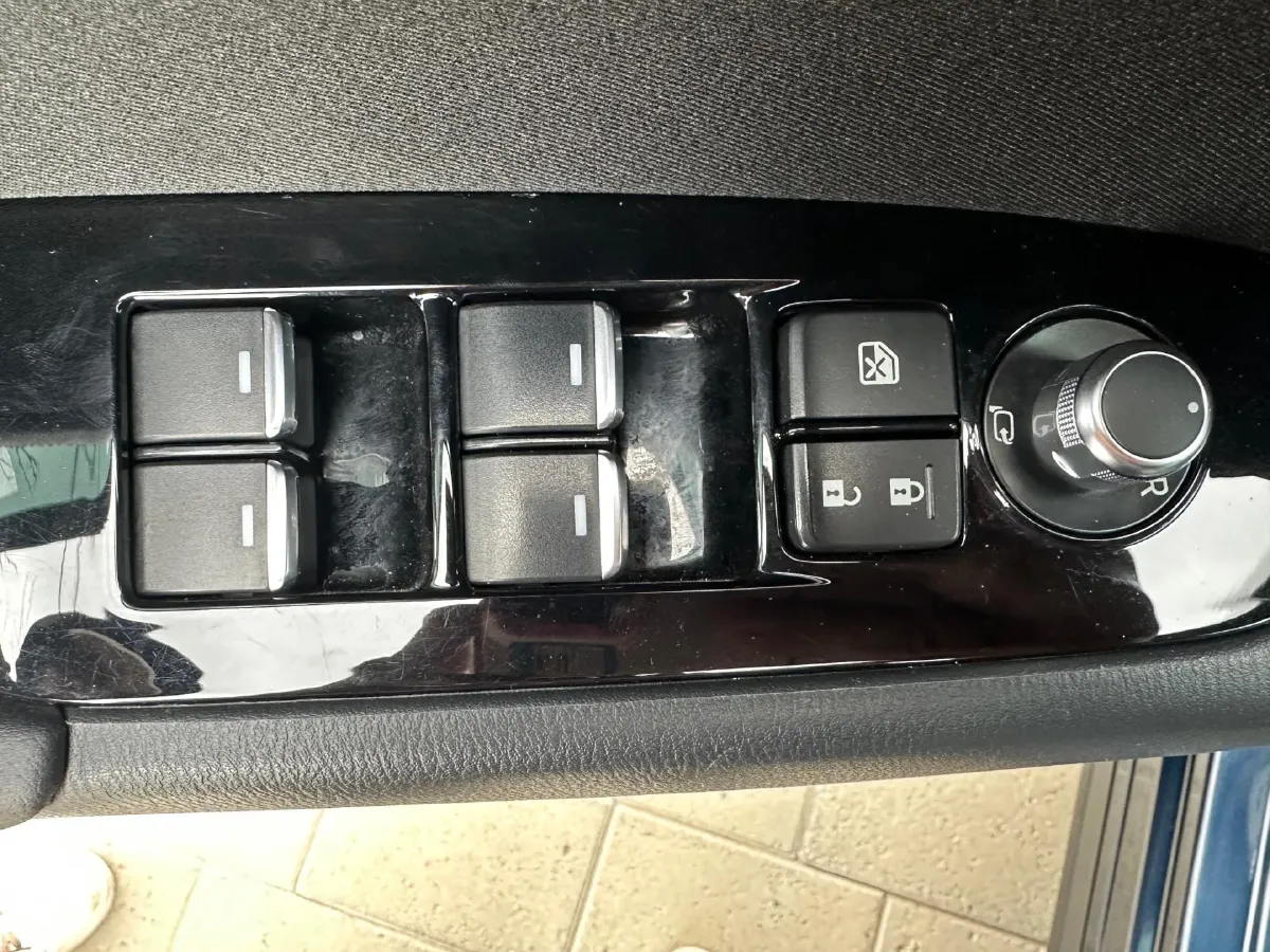 2022 Hyundai Tucson 2.0L 150HP L4 6AT Hybrid,autocango,china used car exporter,china ev exporter,chinese used car exporter,chinese used ev exporter