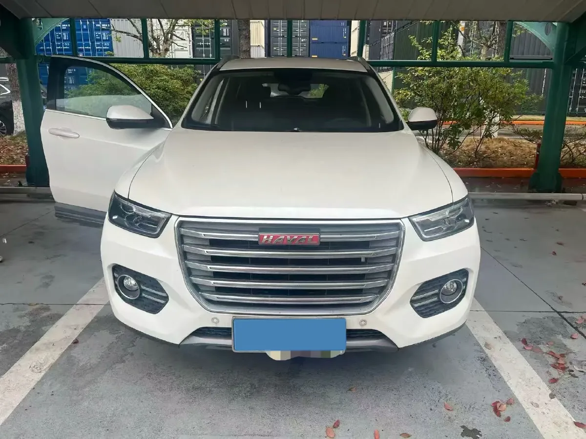 2017 Haval H6 2.0T 197HP L4 7DCT,autocango,china used car exporter,china ev exporter,chinese used car exporter,chinese used ev exporter