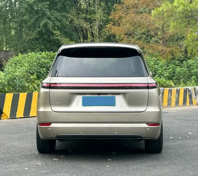 2023 Li L9 Range Extended 154HP REEV 42.6KWH,autocango,china used car exporter,china ev exporter,chinese used car exporter,chinese used ev exporter