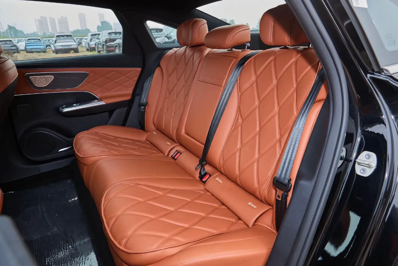 2025 Fulwin FulwinT9 1.5T 156HP L4 1DHT PHEV,autocango,china used car exporter,china ev exporter,chinese used car exporter,chinese used ev exporter