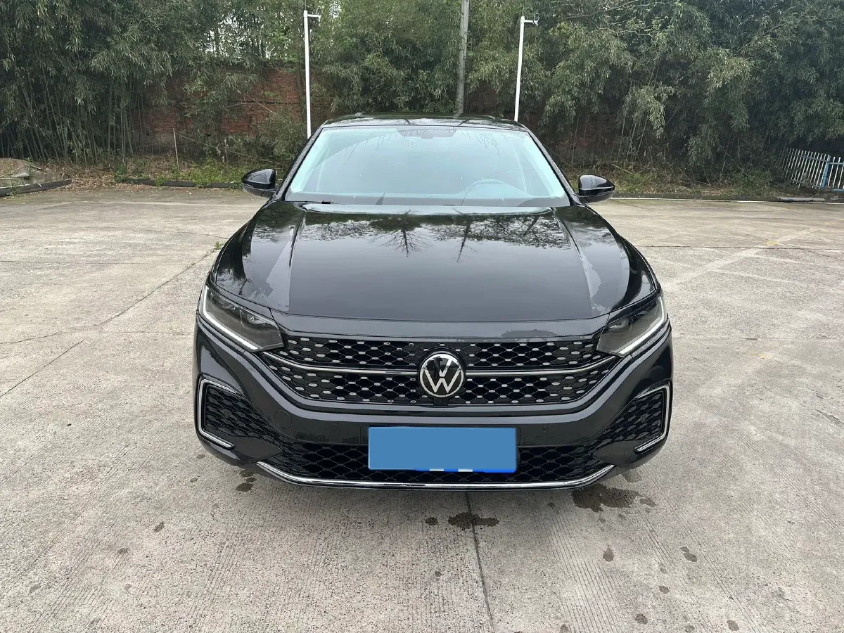 2024 Volkswagen Passat 2.0T 186HP L4 7DCT,autocango,china used car exporter,china ev exporter,chinese used car exporter,chinese used ev exporter