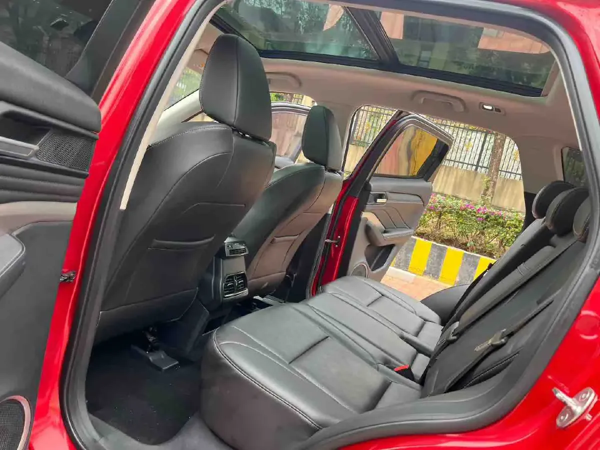 2019 WEY VV6 2.0T 224HP L4 7DCT,autocango,china used car exporter,china ev exporter,chinese used car exporter,chinese used ev exporter