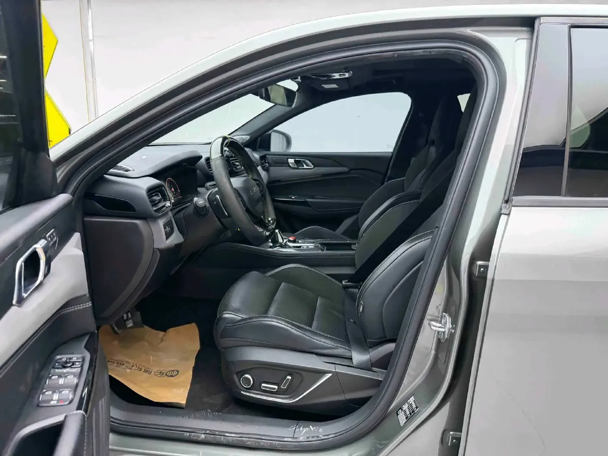 2022 LYNK&CO 03 1.5T 180HP L3 7DCT,autocango,china used car exporter,china ev exporter,chinese used car exporter,chinese used ev exporter