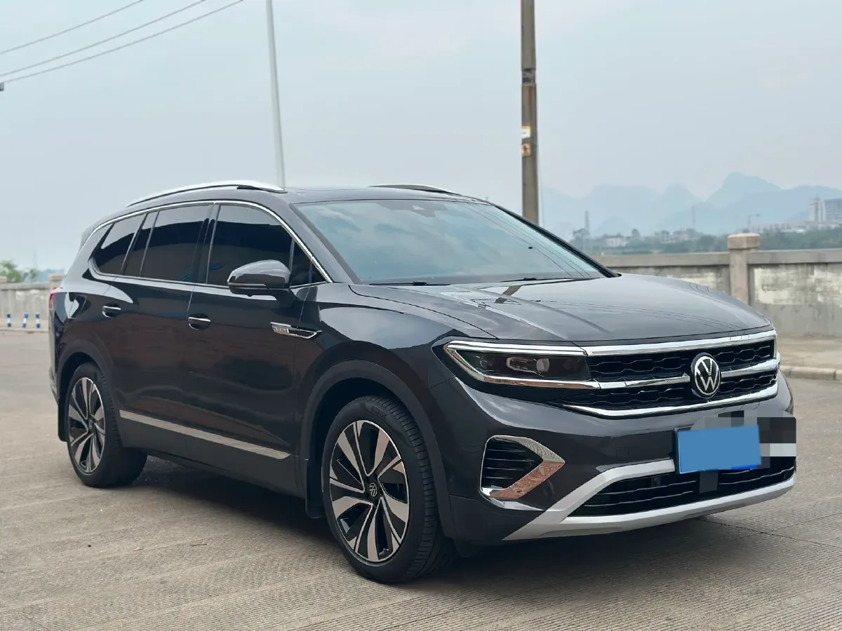 2024 Volkswagen Talagon 2.0T 220HP L4 7DCT,autocango,china used car exporter,china ev exporter,chinese used car exporter,chinese used ev exporter