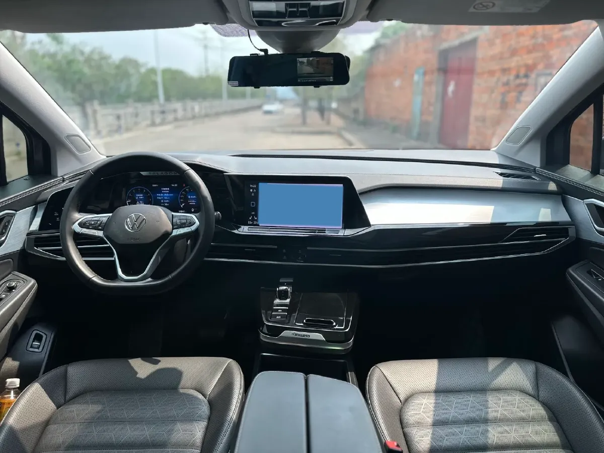 2024 Volkswagen Talagon 2.0T 220HP L4 7DCT,autocango,china used car exporter,china ev exporter,chinese used car exporter,chinese used ev exporter