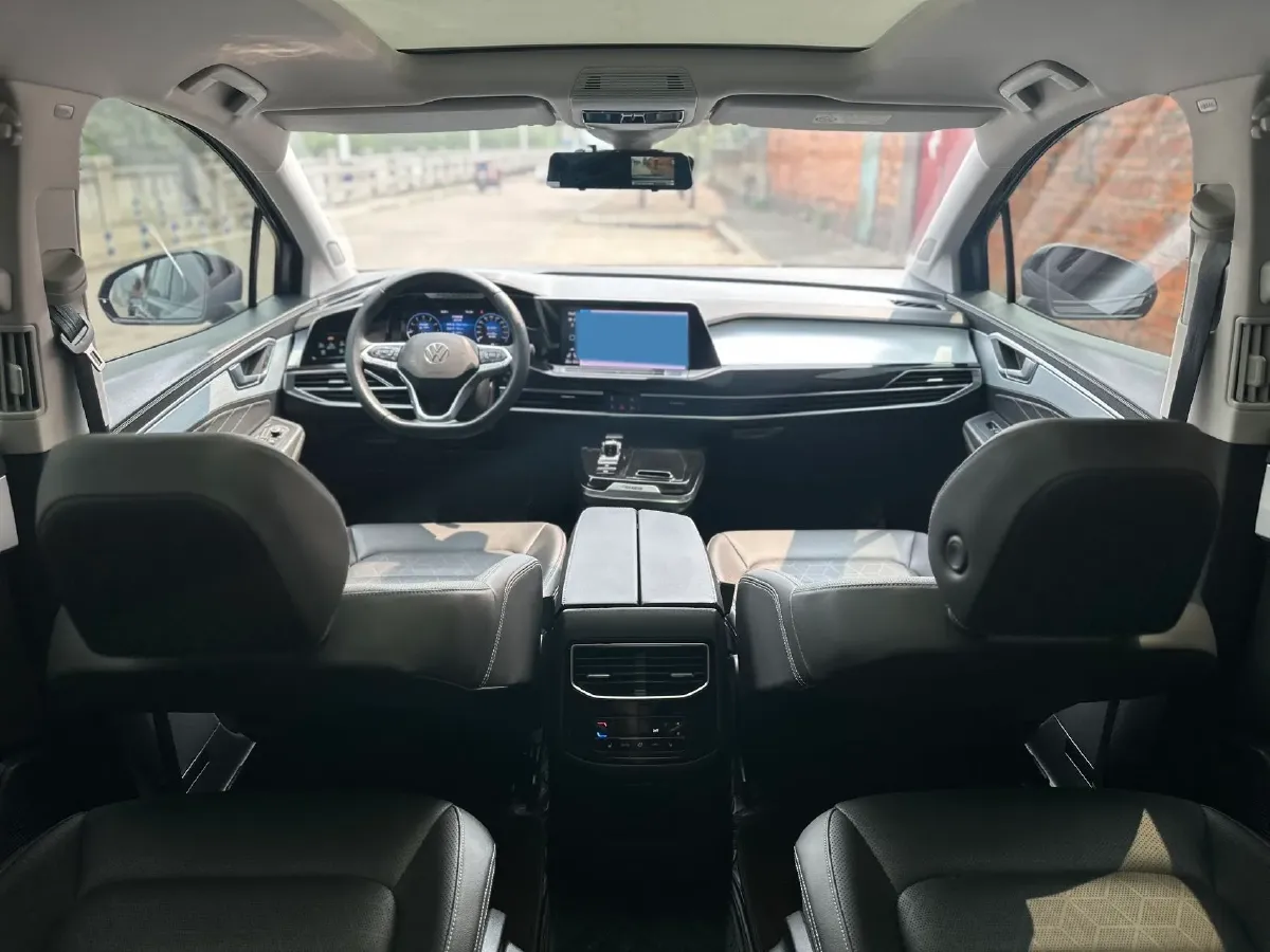 2024 Volkswagen Talagon 2.0T 220HP L4 7DCT,autocango,china used car exporter,china ev exporter,chinese used car exporter,chinese used ev exporter