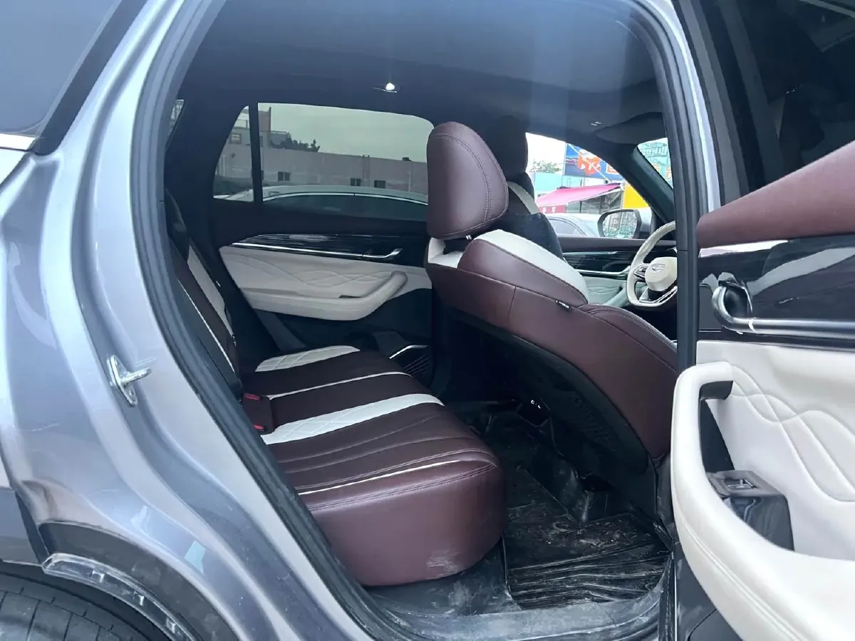 2021 Geely Monjaro 2.0T 218HP L4 7DCT,autocango,china used car exporter,china ev exporter,chinese used car exporter,chinese used ev exporter