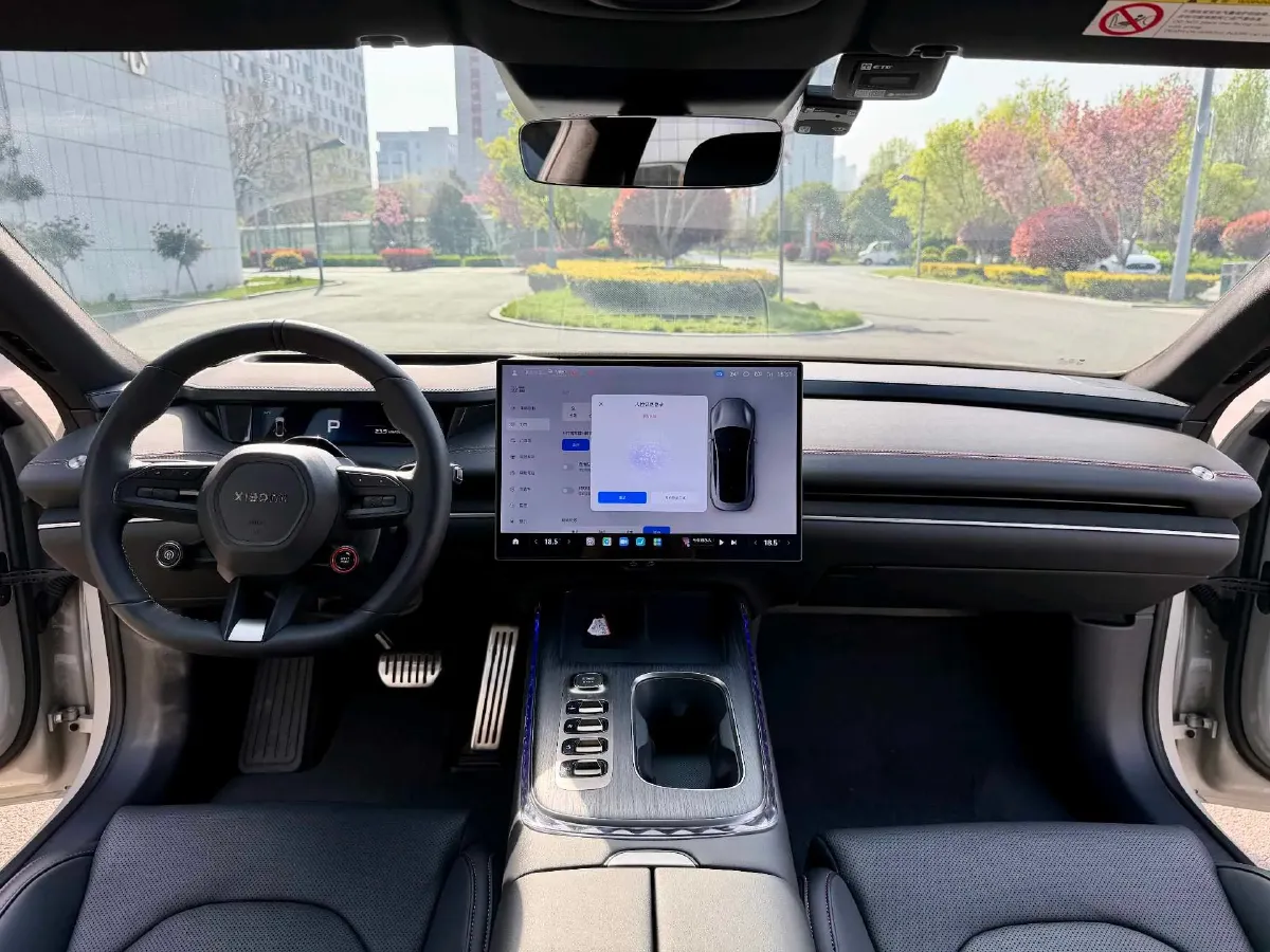 2024 MI SU7 BEV 101KWH,autocango,china used car exporter,china ev exporter,chinese used car exporter,chinese used ev exporter