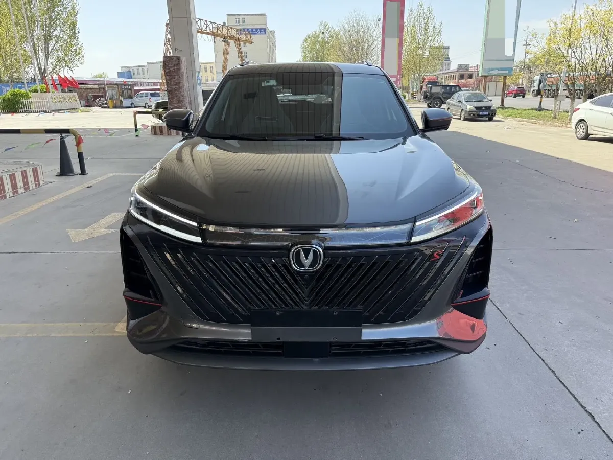 2022 ChangAn CS75 Plus 1.5T 178HP L4 6AT,autocango,china used car exporter,china ev exporter,chinese used car exporter,chinese used ev exporter