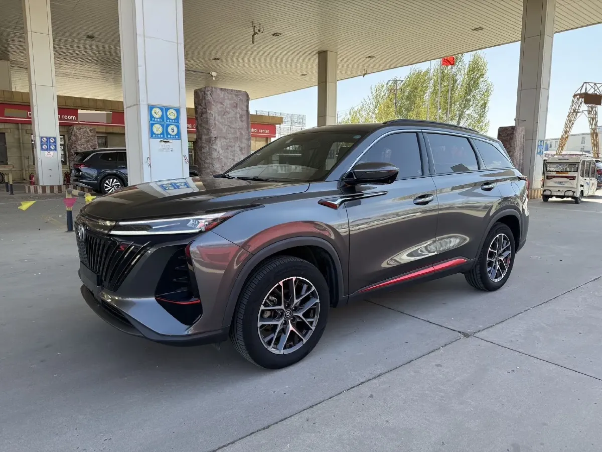 2022 ChangAn CS75 Plus 1.5T 178HP L4 6AT,autocango,china used car exporter,china ev exporter,chinese used car exporter,chinese used ev exporter