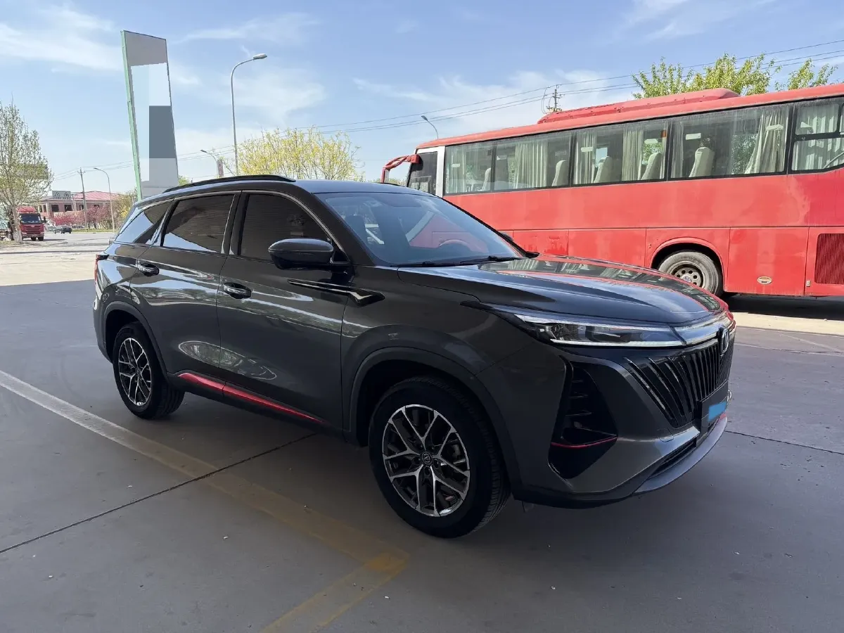 2022 ChangAn CS75 Plus 1.5T 178HP L4 6AT,autocango,china used car exporter,china ev exporter,chinese used car exporter,chinese used ev exporter