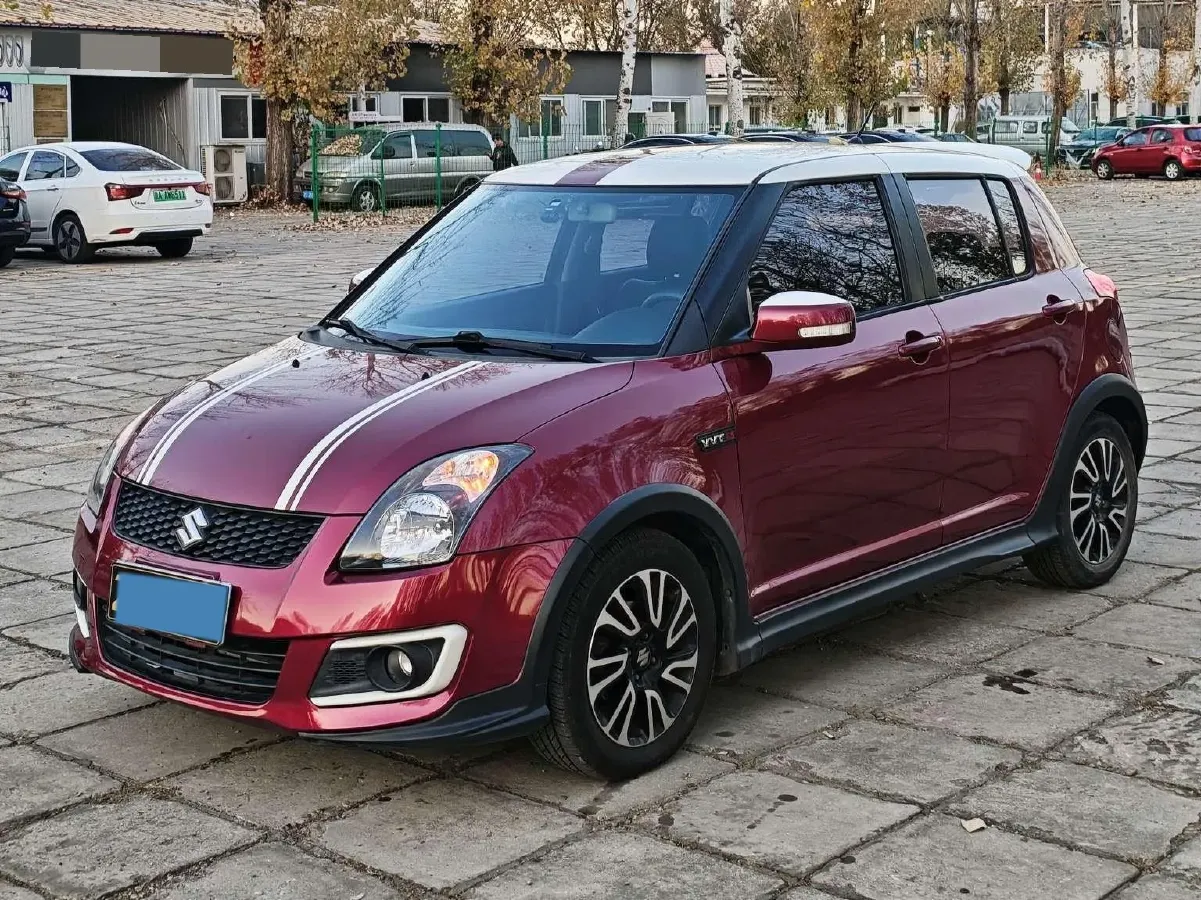 2015 Venucia R50 1.6L 117HP L4 5MT,autocango,china used car exporter,china ev exporter,chinese used car exporter,chinese used ev exporter